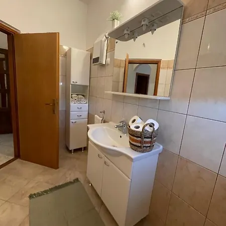 Josipa Appartamento Biograd Na Moru
